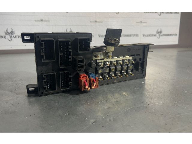 Блок предохранителей    8645364, 000401660404   Volvo V70