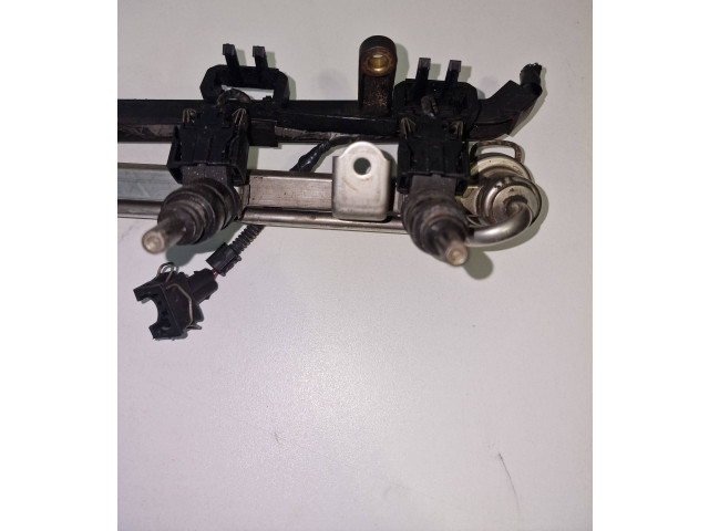 Топливная рампа 06a906031d   Volkswagen Golf VI  