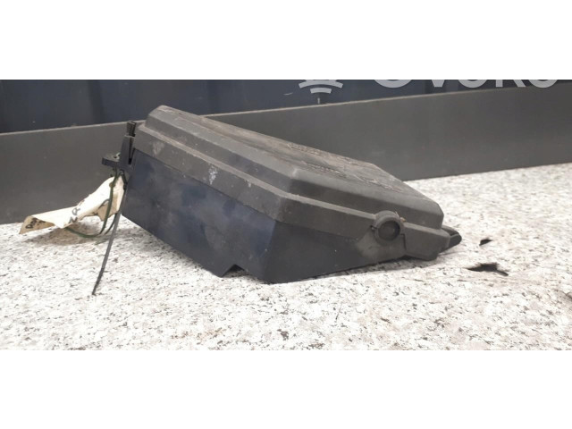 Блок предохранителей  yqe103720   Rover 25    