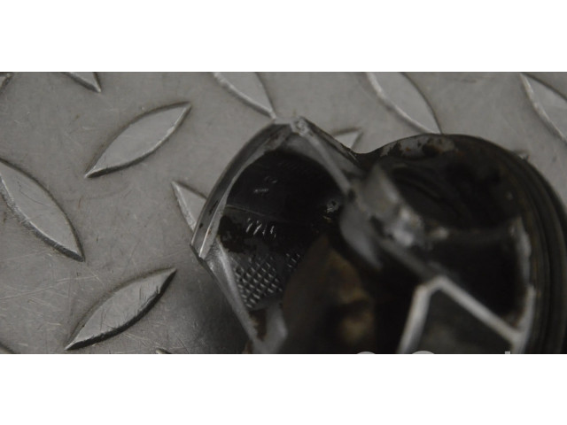 Píst 77165   Mini One - Cooper Coupe R56  pro benzínový motor 1.6 N18 B16 A 