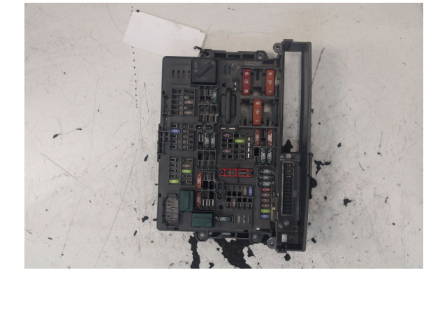 Блок предохранителей BMW 1 E81 E87