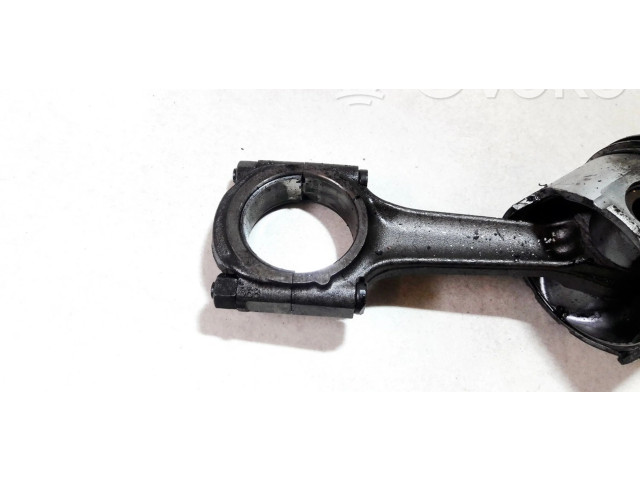 Поршень с шатуном Citroen Berlingo для дизельного двигателя 1.9