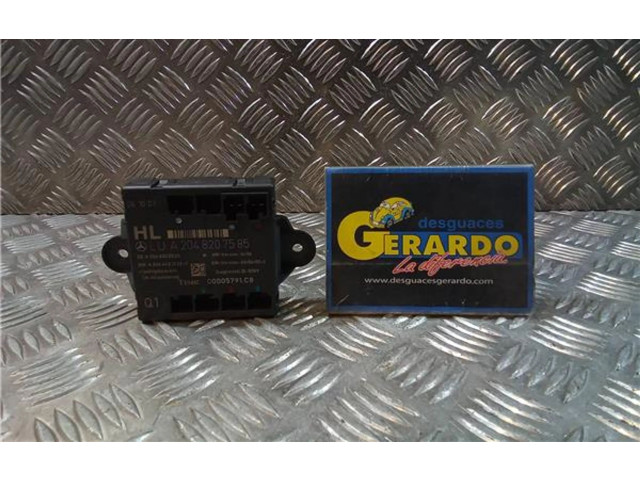 Zámek zadních dveří A2048207585, A2048200526 Mercedes-Benz C W204 2008