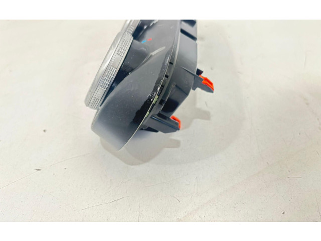 Блок управления климат-контролем    Fiat 500X