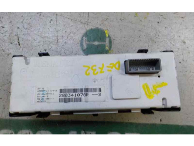 Дисплей       Renault Kangoo II