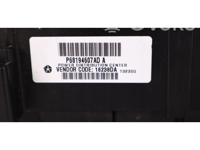 Блок предохранителей  68194607AD   Jeep Grand Cherokee    
