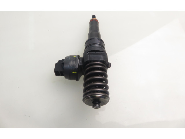 Vstřikovač 0414720215, 038130073AG Volkswagen Caddy BJB