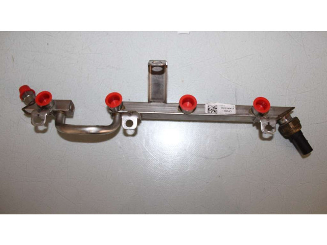 Топливная рампа 03C133317A   Volkswagen PASSAT B6  