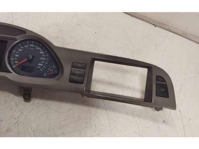 Панель приборов 5550007301   Audi A6 S6 C6 4F       