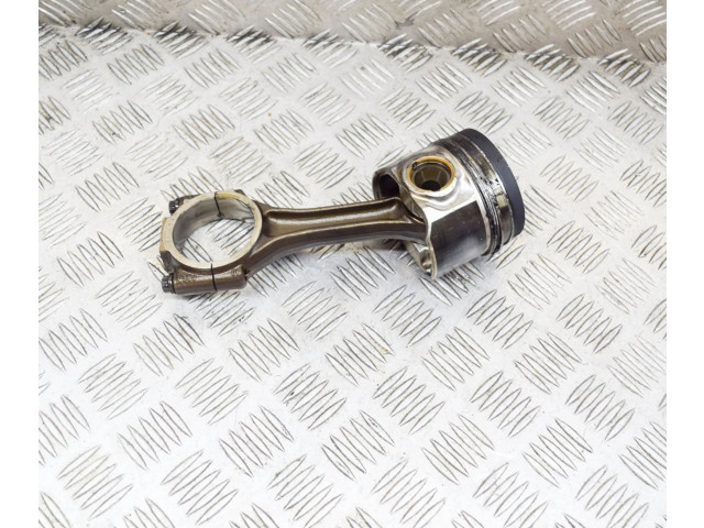 Píst 03G107065J, 038198401D Volkswagen PASSAT B6 pro naftový motor 2.0 BKP