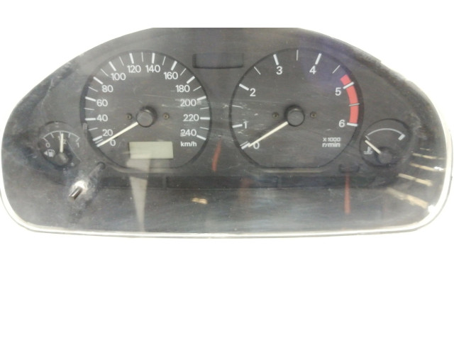 Панель приборов 431413B Mitsubishi Carisma