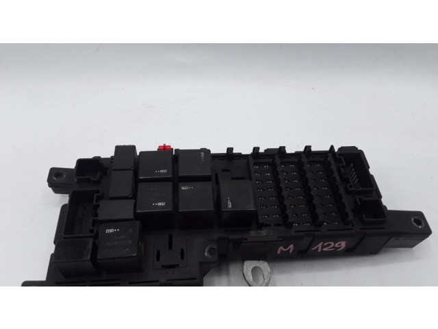 Блок предохранителей 8678449, 518826011 Volvo XC90