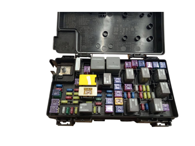 Блок предохранителей 68089320AE Jeep Grand Cherokee