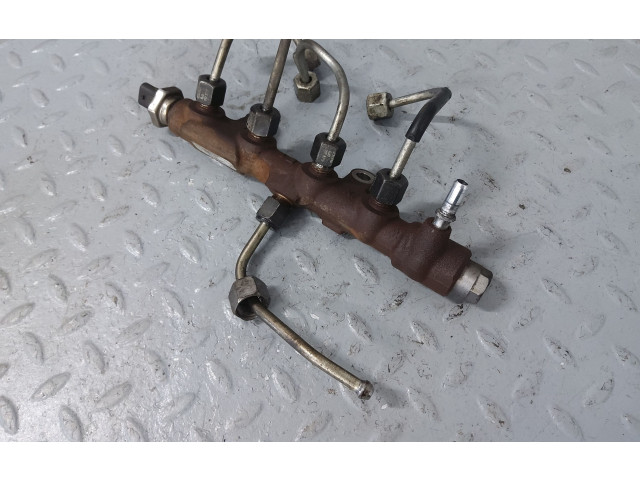 Топливная рампа 9821399680, 9811737380   Peugeot Partner III  