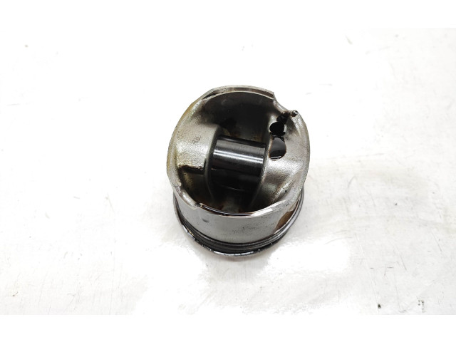 Píst 84L110 BMW 3 E90 E91 N57D30A