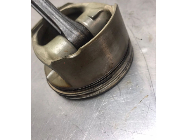 Поршень с шатуном 097026 Mercedes-Benz S W220