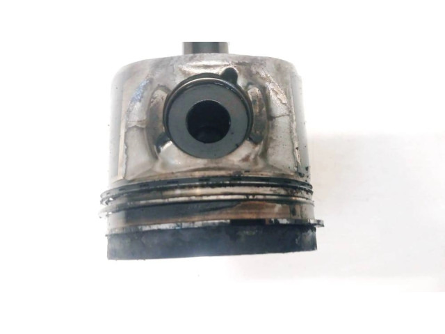 Поршень с шатуном Honda FR-V для дизельного двигателя 2.2