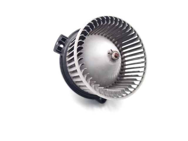 Вентилятор печки Mitsubishi Montero