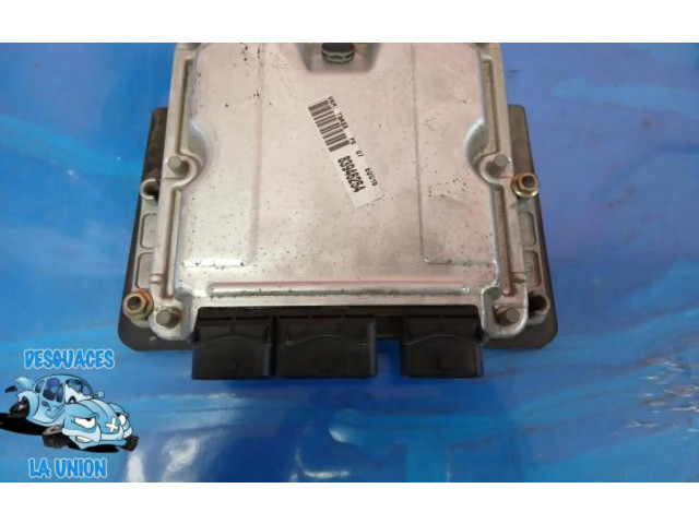 Блок управления двигателем ECU 9658372980 Peugeot 307 CC