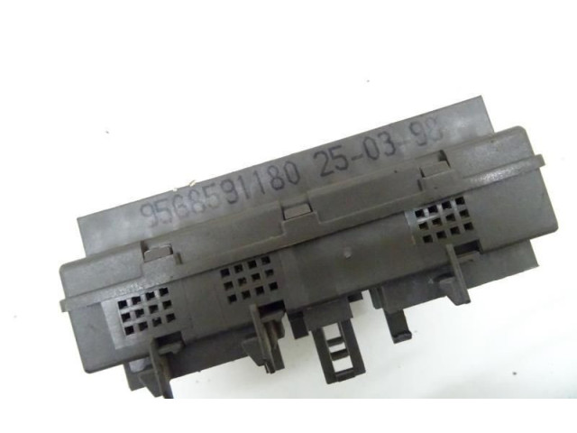 Блок предохранителей 9568591180 Citroen Xsara