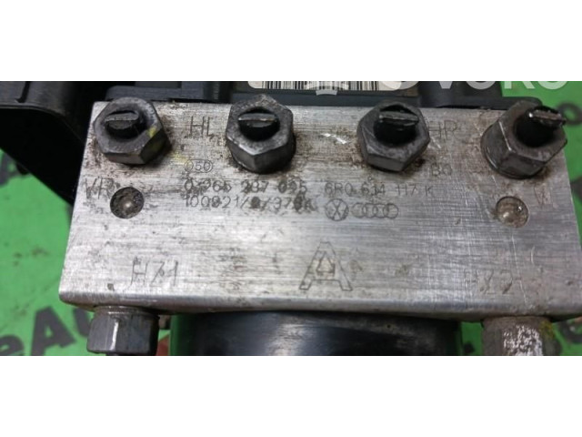 Блок АБС 0265237025, 6R0614117K Skoda Fabia Mk2 (5J) 2007 - 2014 года