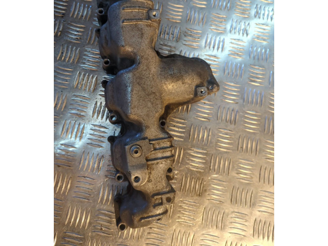 Всасывающий коллектор 03L129711E   Audi A5 8T 8F   для двигателя Caha