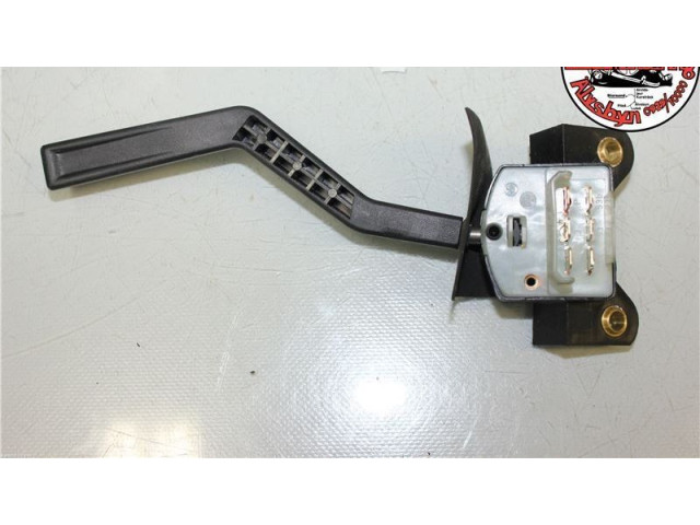 Ручка стеклоочистителей 1363016   Volvo 940