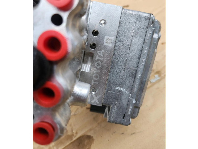 Jednotka ABS 47270-47030 Toyota RAV 4 (XA40) 2015