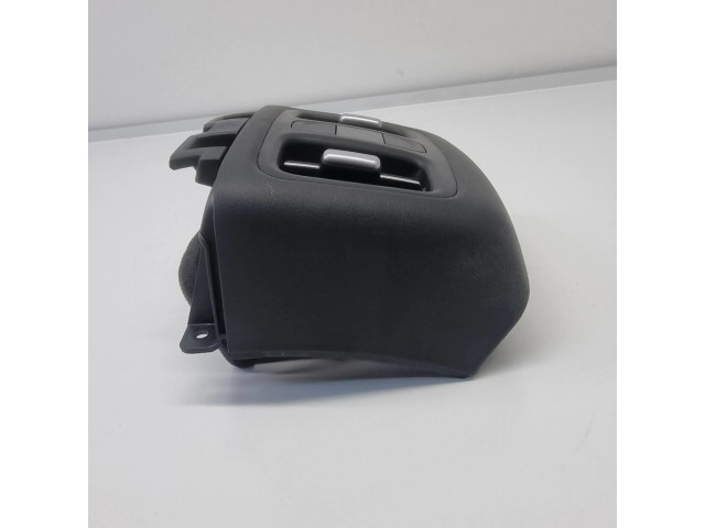 Задняя воздушная решётка