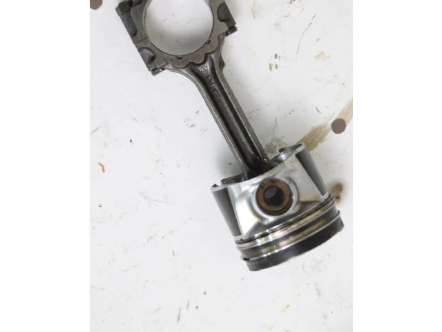 Поршень с шатуном YD22ETI A2010AW400, A2010AW400 Nissan X-Trail T30