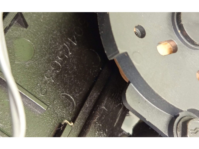 Блок управления климат-контролем 16047563 Chevrolet Blazer