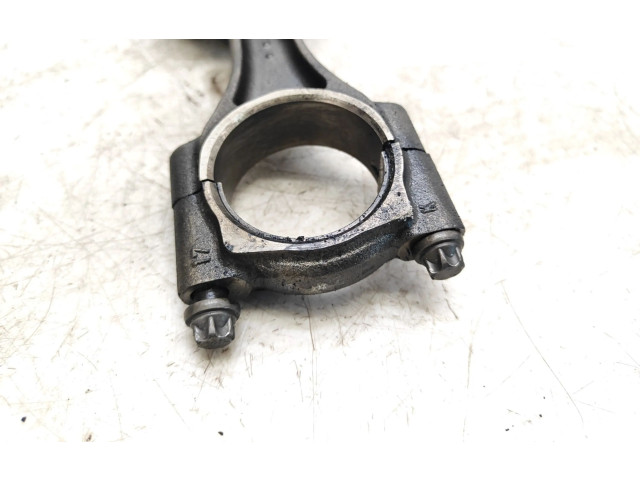 Поршень с шатуном B37D15 N053E BMW 1 F20 F21 для дизельного двигателя 1.5