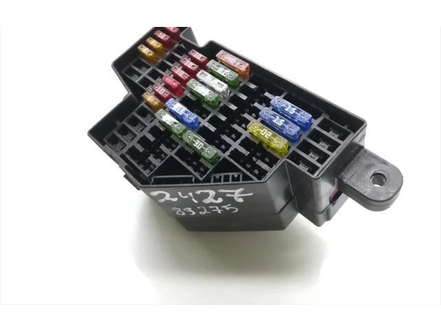 Блок предохранителей 11010703743   Audi A3 S3 8P    