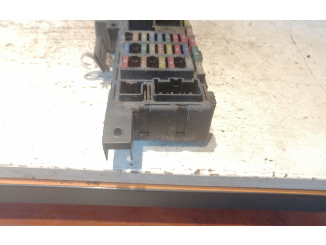 Блок предохранителей 518323324   Volvo V70    