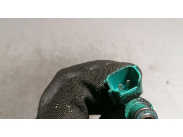 Vstřikovač 2325028080 Toyota RAV 4 (XA20) pro benzínový motor 2.0