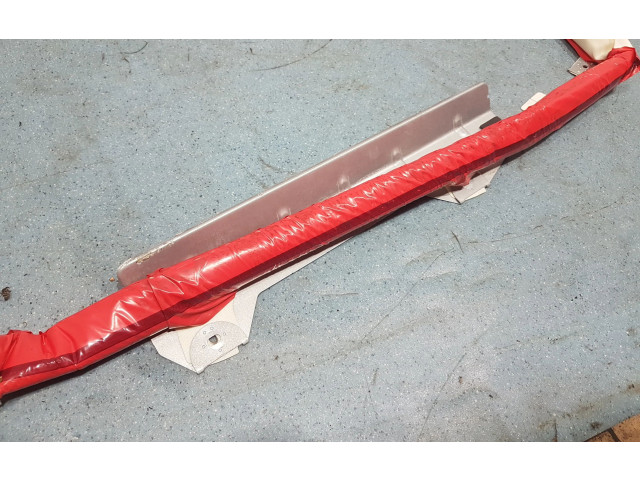 Боковая подушка безопасности Jeep Commander