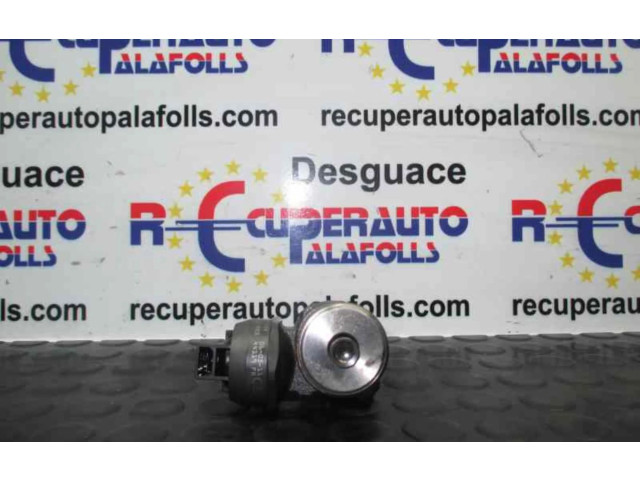 Форсунка 038130073BN Volkswagen Caddy