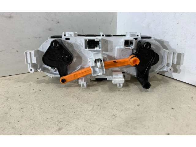 Блок управления климат-контролем E1063071   Peugeot 2008 I