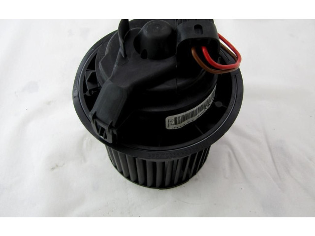 Вентилятор печки    272100975R   Dacia Sandero