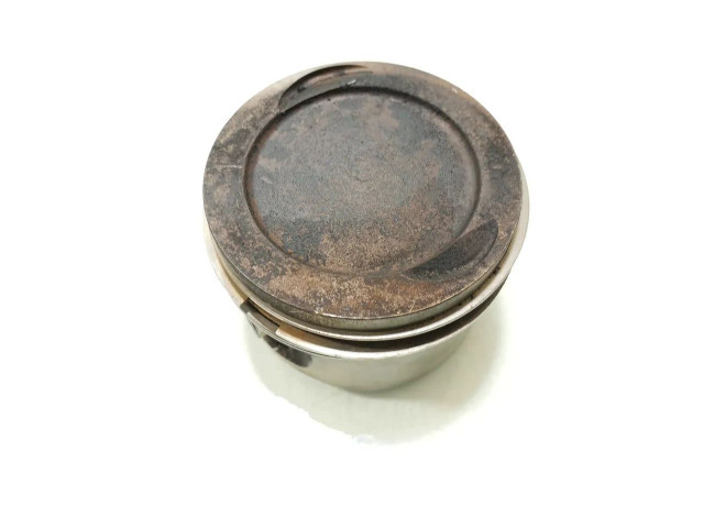  Поршень B 5252 FS   Volvo S70  V70  V70 XC  