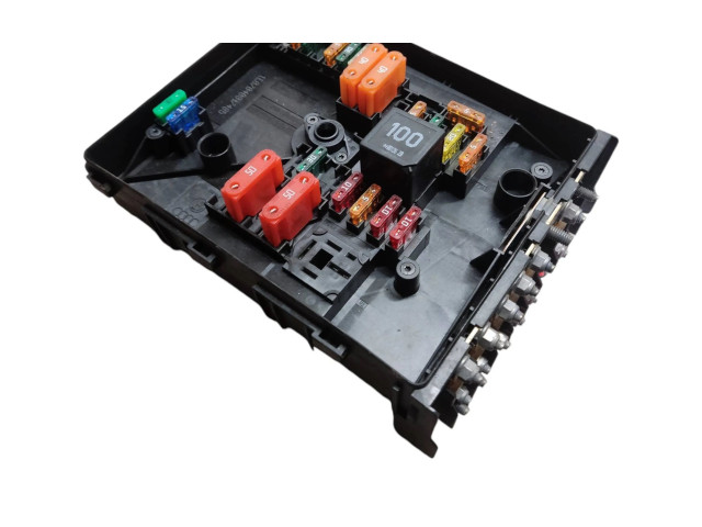 Pojistková skříňka 1K0937815C, 1K0937814F Volkswagen Tiguan 2010