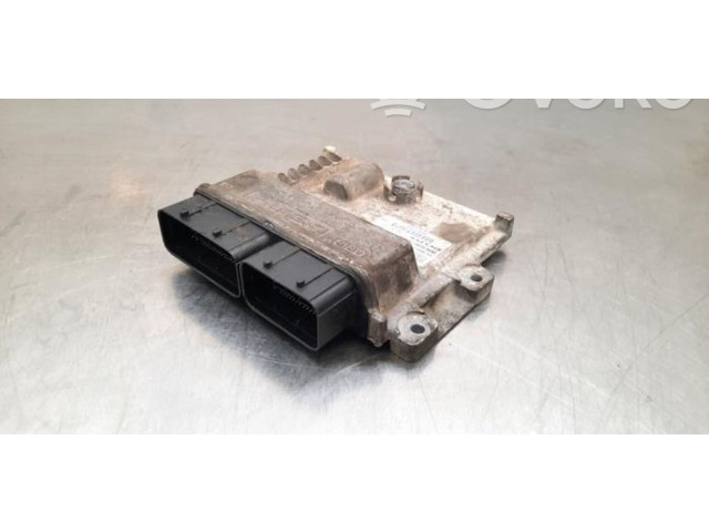 Блок управления двигателя 9809447980   Peugeot Expert