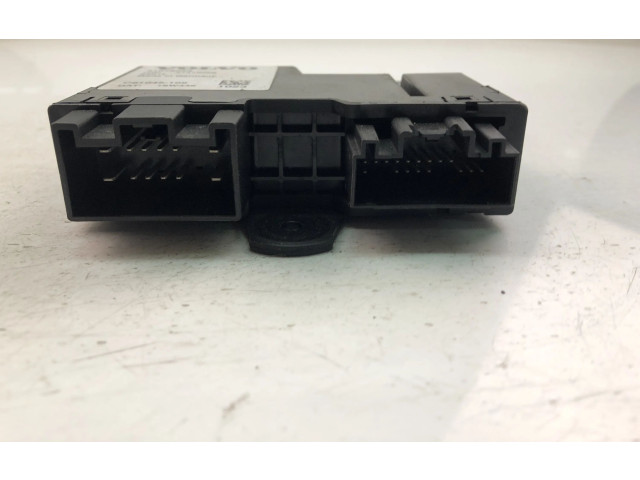 Блок управления 31676024   Volvo S90, V90