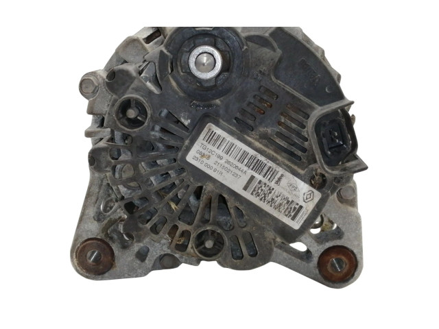 Генератор 231000091R Dacia Duster