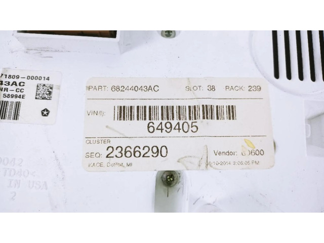 Панель приборов 68244043AC Jeep Grand Cherokee