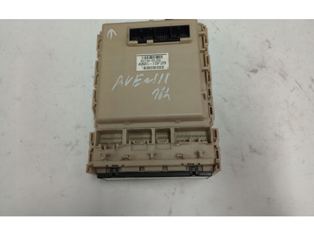 Pojistková skříňka 8273005j60 Toyota Avensis T270 2016