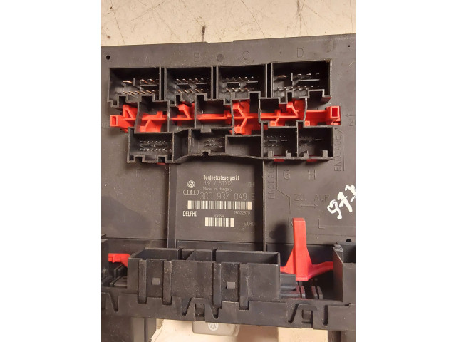 Блок предохранителей  3C0937049E   Volkswagen Touran I    