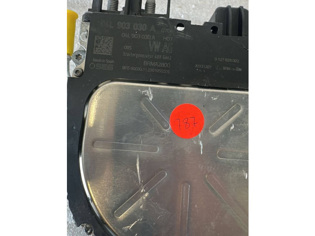 Генератор 04L903030A Volkswagen Golf VIII