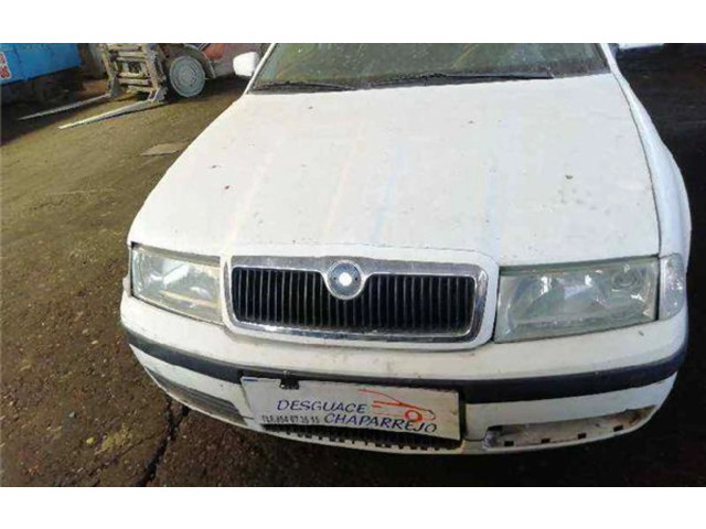 Блок управления климат-контролем    Skoda Octavia Mk1 (1U)