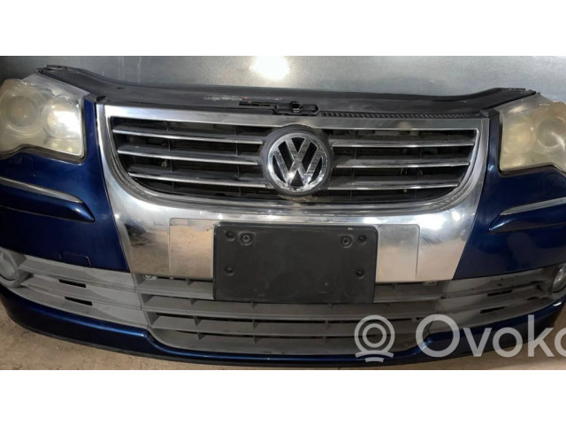 Передний бампер